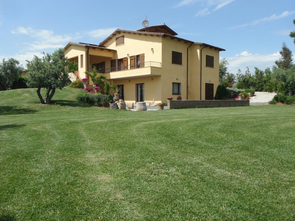 Locanda Degli Etruschi Montalto di Castro Exterior photo